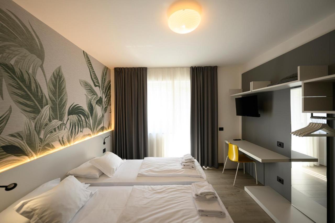 Park Hotel Eden Torbole Sul Garda Exterior photo