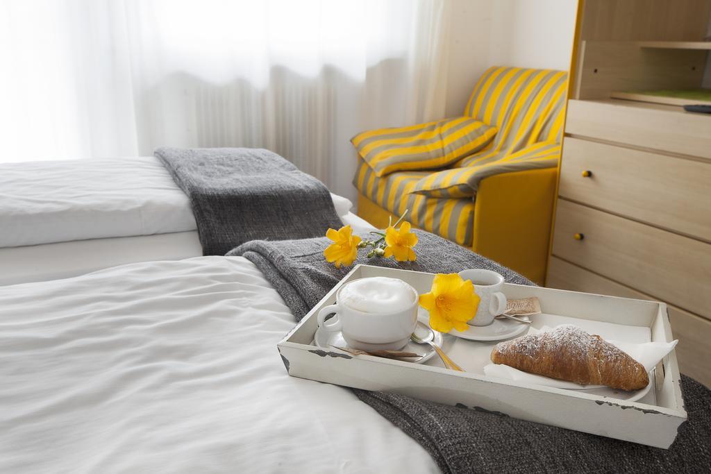 Park Hotel Eden Torbole Sul Garda Exterior photo