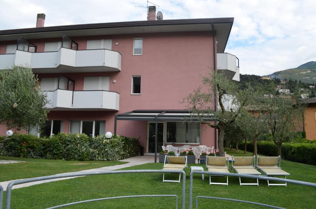 Park Hotel Eden Torbole Sul Garda Exterior photo