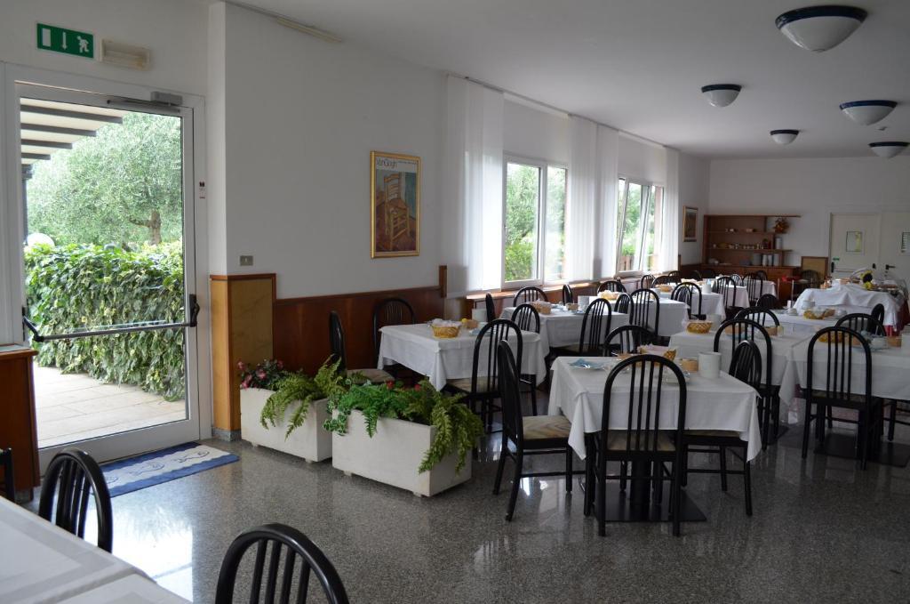 Park Hotel Eden Torbole Sul Garda Exterior photo