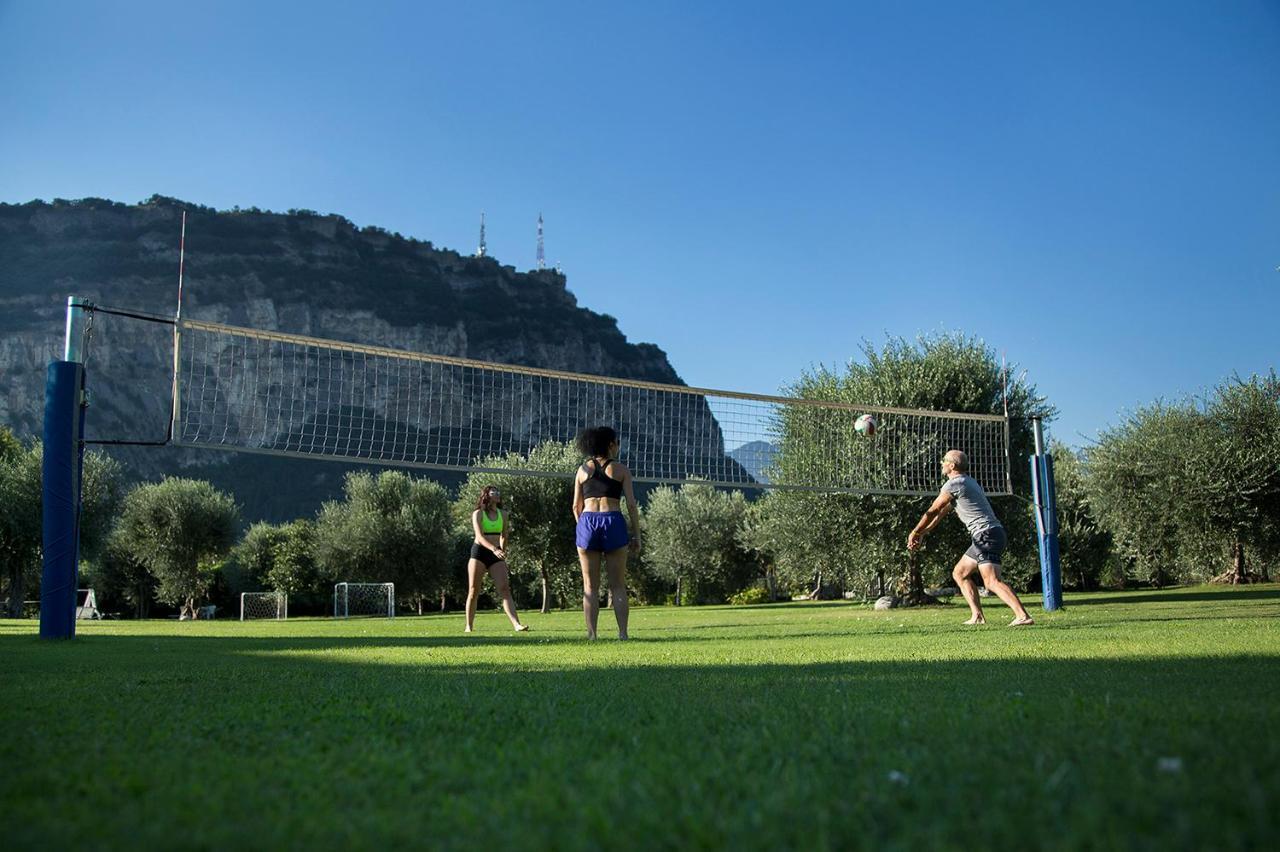 Park Hotel Eden Torbole Sul Garda Exterior photo
